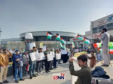 تجمع نمادین دانشجویان در فرودگاه مهرآباد در حمایت از مقاومت / حضور نماینده جنبش جهاد اسلامی فلسطین + عکس