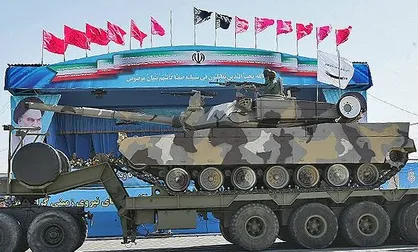 نمایش تجهیزات نیروی زمینی سپاه در تهران