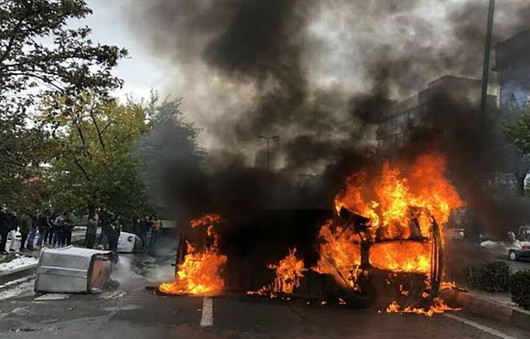 نسخه جدید برای آشوب داخلی، اعتراض با چاشنی گلوله!