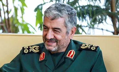 سرلشکر جعفری: دشمن قادر به توقف دانش هسته&zwnj;ای ایران نیست