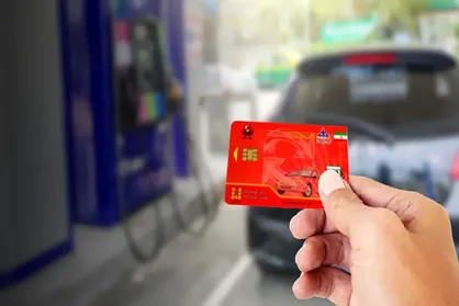 آغاز اجرای آزمایشی استفاده از کارت بانکی برای سوخت&zwnj;گیری