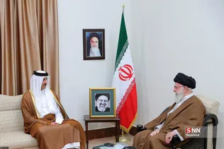شیخ تمیم بن حمد آل ثانی امیر قطر و هیئت همراه، عصر امروز در دیدار با رهبر انقلاب اسلامی، به نمایندگی از دولت و ملت این کشور، ضایعه درگذشت رئیس جمهور و وزیر امور خارجه و همراهان ایشان را به حضرت آیت‌الله خامنه‌ای و ملت ایران تسلیت گفت.
