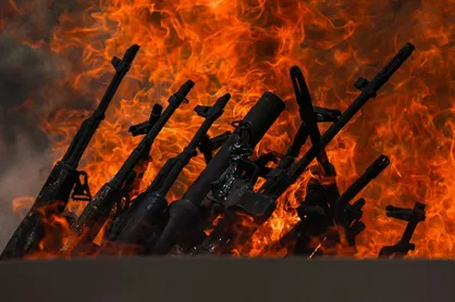 سلاح سوزی سرانجام دهه&zwnj;ها فرصت سوزی؛ واکاوی ابعاد تسلیم پ. ک. ک