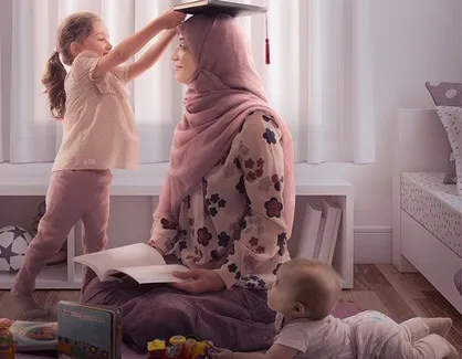 رهبرانقلاب: اگر ما به خانه&zwnj;داری به چشم حقارت نگاه کنیم، این می&zwnj;شود گناه