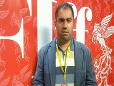 کشف حجاب مدیر جشنواره دولتی، نتیجه سیاست‌های لیبرالی است