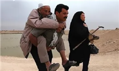 اهمیت احسان به پدر و مادر از منظر قرآن/ توصیه خدا به انسان بعد از توحید