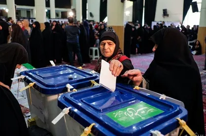 اهمیت مشارکت مردم در انتخابات در نگاه رهبر انقلاب سابقه&zwnj;ای طولانی دارد