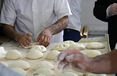 افزایش سهمیه آرد نانوایی‌های شهرستان بهار در همدان/ ۲۲ هزار و ۳۰۰ کیسه آرد اختصاص یافت