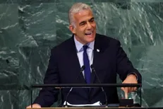 گزینه نظامی علیه ایران باید روی میز باشد