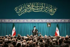 رهبرانقلاب: «سازندگی» فصل افتخار ‌آفرین سپاه است / وظیفه امروز ما کمک به مردم خصوصا طبقات ضعیف است