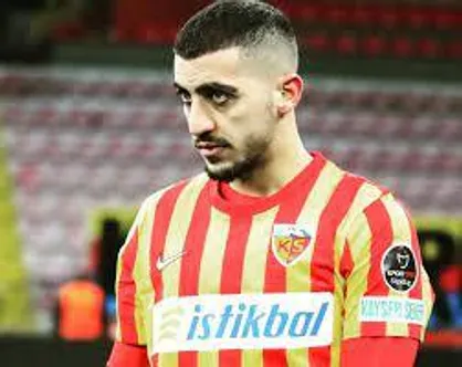 ادامه غیبت مدافع تیم ملی ایران/ حسینی به آنتالیااسپور هم نرسید