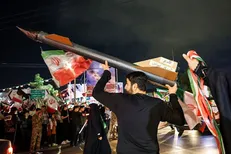 تداوم پایمردی مردم مشهد در سی‌وسومین شب حضور در خیابان+فیلم