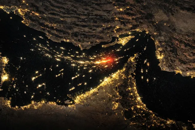 تسلط ایران بر تنگه هرمز؛ آغاز پایان حضور آمریکا در خلیج فارس