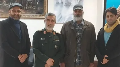فرمانده هوافضای سپاه با عوامل برنامه &laquo;نوسان&raquo; دیدار کرد