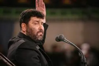 دومین شب مراسم عزاداری امام حسین(ع) در حسینیه امام خمینی با نوای حاج سعید حدادیان