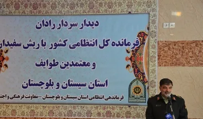 سردار رادان: بزرگان طوایف در برابر تبلیغات استکبار شفاف سازی کنند
