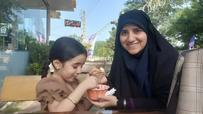 همسر شهیده مرضیه نبوی&zwnj;نیا: دیگر هیچ آرزویی ندارم! / آوارِ تنهایی بر سر دختری که دیگر مادر ندارد +فیلم