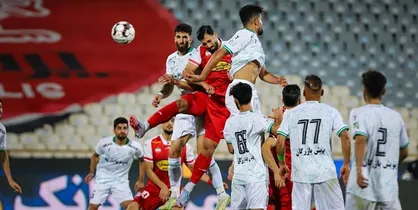 هفته سوم لیگ برتر| فرار پرسپولیس از شکست خانگی مقابل ذوب آهن با گل مشکوک