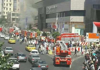 حریق مجتمع کوروش در غرب تهران خاموش شد/ توضیحات سخنگوی آتش نشانی درباره این حادثه