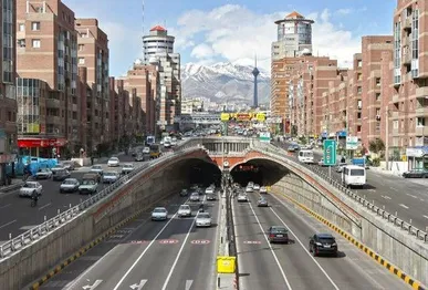 هر دو مسیر تونل توحید امشب مسدود است