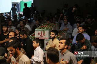 مراسم وداع با ماه مبارک رمضان در جوار شهدای گمنام معراج شهدا