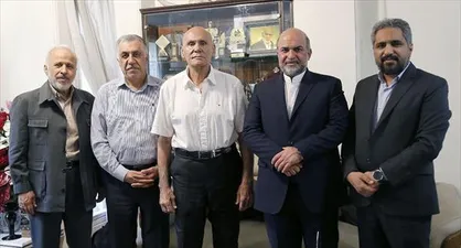 در ادامه طرح تکریم هنرمندان، مدیرعامل صندوق اعتباری هنر به دیدار جمشید هاشم پور رفت