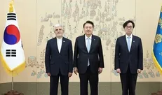 تسلیم استوارنامه سفیر جدید ایران به رئیس جمهور کره جنوبی