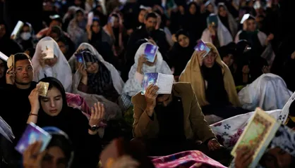 برگزاری مراسم شب بیست&zwnj;وسوم رمضان در کرمانشاه+فیلم