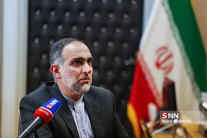 فحش و کتک می&zwnj;خوریم اما حرمت نظام را حفظ می&zwnj;کنیم/
در ماجرای حجاب چه کسی را تهدید می&zwnj;کنی؟