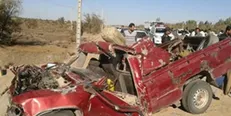 برخورد سواری پیکان با کشنده ولوو ۲ کشته و ۳ مجروح داد