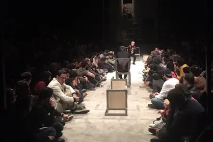 حاشیه&zwnj;نگاری آخرین شب جشنواره تئاتر فجر/ تماشاچیان &laquo;خنکای ختم خاطره&raquo; ۲.۵ برابر ظرفیت