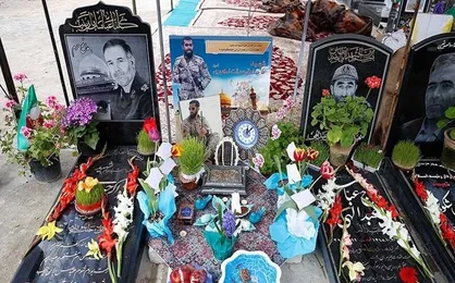 اجرای برنامه تحویل سال نو در ۳۰۰ گلزار شهدا/ سال&zwnj;های آینده مزار شهدا میعادگاه مردم برای تحویل سال خواهد شد
