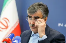 ۸ بانک ناتراز در شرف انحلال /بانک‌مرکزی در بازار ارز حضور فعال خواهد داشت