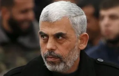 هیچ&zwnj;کس نمی&zwnj;تواند مرا در روزی که مرگم مقدر نشده، بکشد