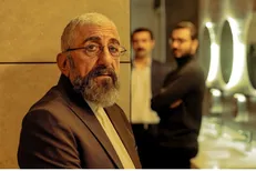آرمین رحیمیان و کیوان ساکت‌اف در «جهان مبهم هاتف»/ اولین تصاویر رونمایی شد