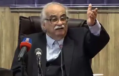 امارات از جزایر ایرانی زرکوه و آریانا روزانه ۵۵۰ هزار بشکه نفت صادر می&zwnj;کند/ دانشجویان باید از شرایط کشور آگاهی داشته باشند تا گول نخورند