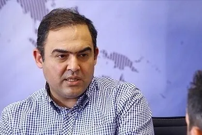 اینکه پسر گوینده &laquo;بریزین تو خیابونا&raquo; می&zwnj;گوید ۹ دی پایان فتنه بود یعنی &laquo;سیاست پدر و مادر ندارد&raquo;!