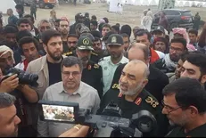 سردار سلامی: باید نقاط جدیدی برای سکونت سیل زدگان جاسک در نظر گرفت