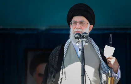 بیانات رهبر انقلاب در خطبه&zwnj;های نماز عید سعید فطر