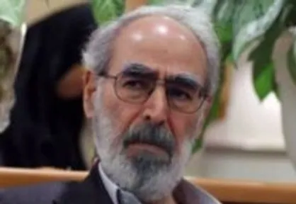 مطالعه اجباری کتاب&zwnj;های مرتبط با رهبر انقلاب به عنوان مجازات، بدسلیقگی است
