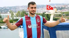 حسینی در ترکیب اصلی ترابزون اسپور مقابل بلدیه اسپور+عکس
