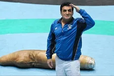 بنا از بیمارستان مرخص شد