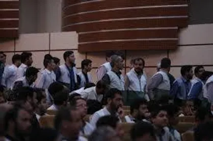 مسئولان در کنار گروه&zwnj;های جهادی در مناطق محروم حضور پیدا کنند