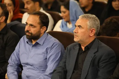 تجلیل از ۳۶ برگزیده سوگواره هنری آئینی &laquo;تکیه ملت&raquo; منطقه ۱۵