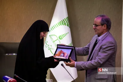 مراسم تشرف به اسلام دو دانشجو روسی