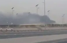 ستون دود بلند شده از پایگاه ناوگان پنجم آمریکا در بحرین