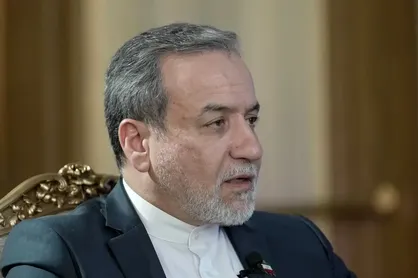 تماس&zwnj;های تلفنی وزیر  امور خارجه کشورمان با وزرای خارجه فرانسه و قطر