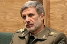 امیر حاتمی: اختیارات بودجه‌ای به وزارت دفاع برگردد/ قالیباف: بودجه مربوط به ستاد کل است