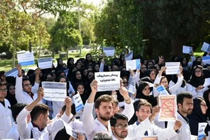 جذب پرستار بیمارستانی مخاطره&zwnj;&zwnj;&zwnj;ای برای جان بیماران است/ هیچ گاه ادعای کمبود پرستار اثبات نشد!