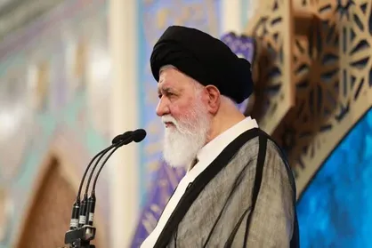 آیت الله علم الهدی: مردم ایران سیاست&zwnj;مداران واقعی و ستون فقرات دفاع مقدس هستند